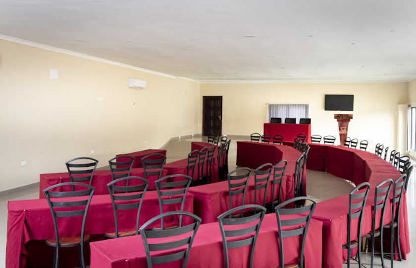 Hosting Memorable Events: Why Choose Our Conference Room
